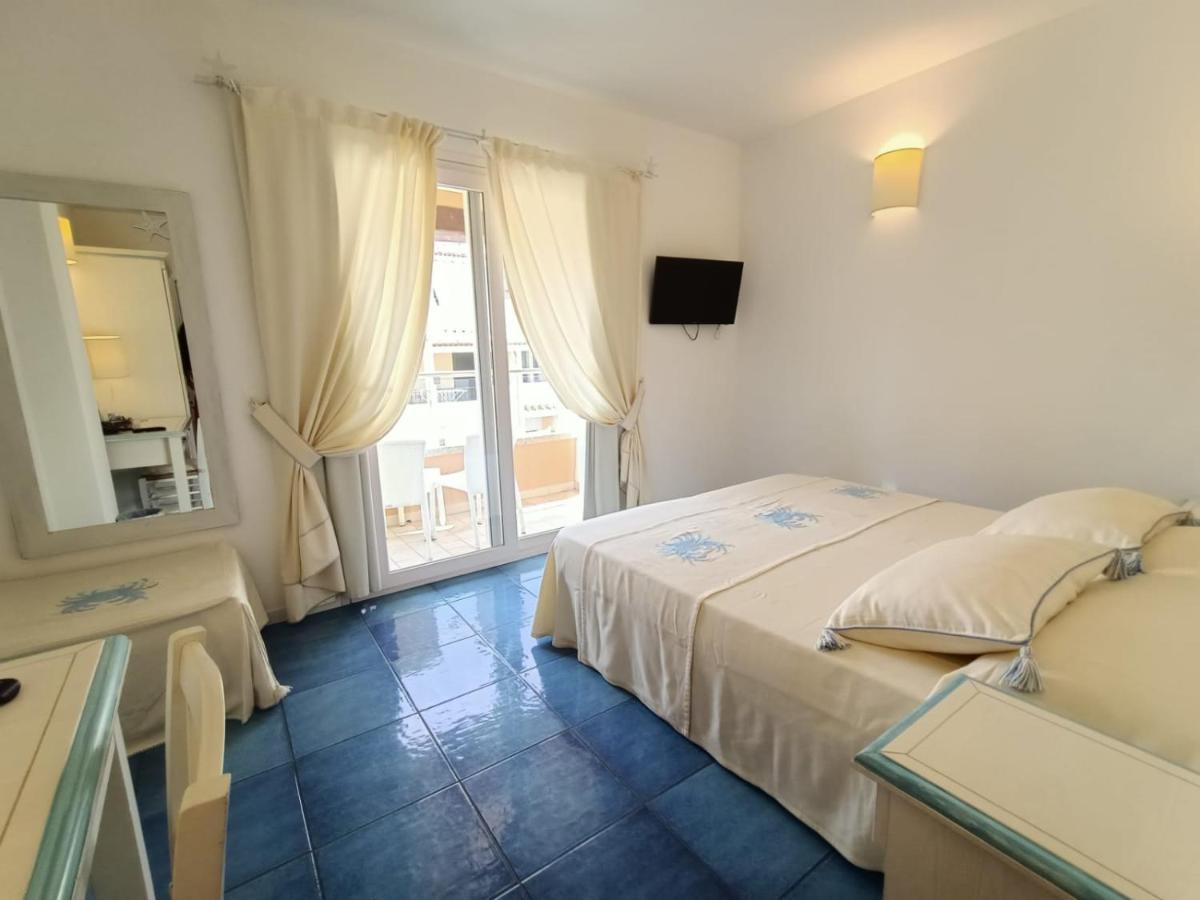 Janas Hotel Villasimius Buitenkant foto